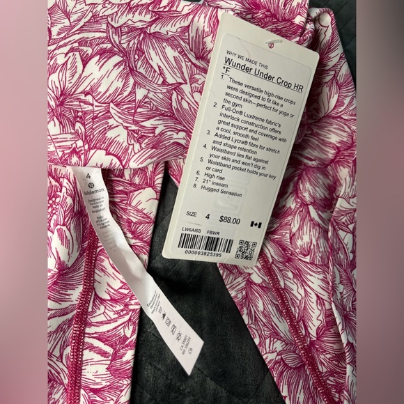 Lululemon - Wunder Under Crop High Rise - NWT size 4 - Picture 2 of 4